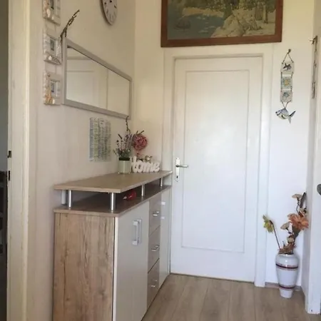 Appartement Ivica - 50 M From Sea