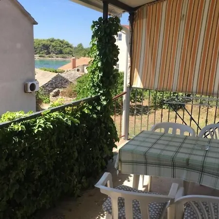 Appartement Ivica - 50 M From Sea Sućuraj